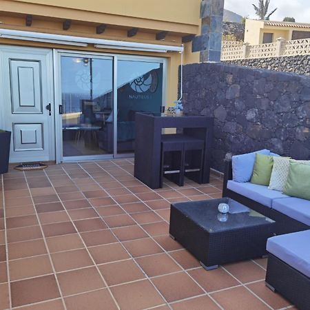 Nautilus I: Casa Con Terraza Y Vistas Al Mar Apartment La Caleta  Bagian luar foto